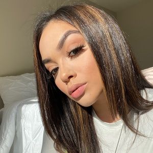 Meet your Posher, Elaina